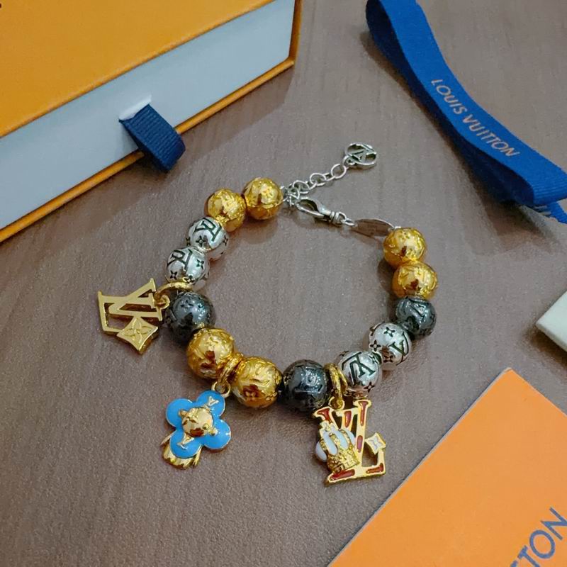 Lv Bracelet 02yxs18